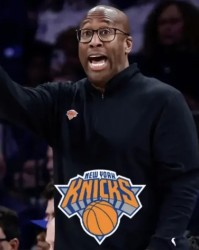 乐鱼体育平台-新卧龙凤雏：西火箭乌度卡，东纽约迈克·布朗